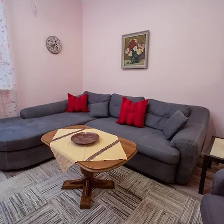 Alex's Charming By Ndk Apartamento