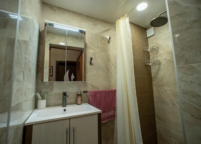 Alex's Charming By Ndk * Σόφια